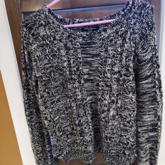 Sweater - Picture 4 of 5